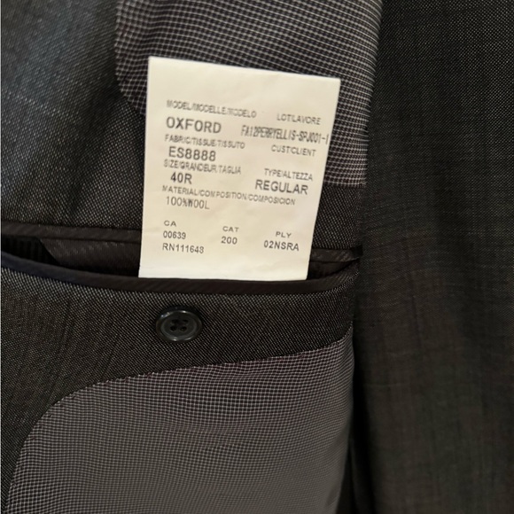 Perry Ellis Modern Slim Fit lightweight wool suit - Picture 5 of 5